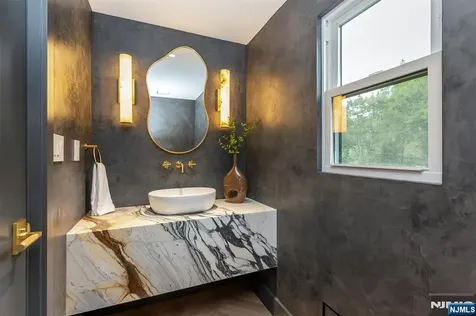 2 Russell Terrace Montclair NJ 07042