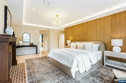 2 Russell Terrace Montclair NJ 07042