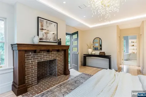 2 Russell Terrace Montclair NJ 07042