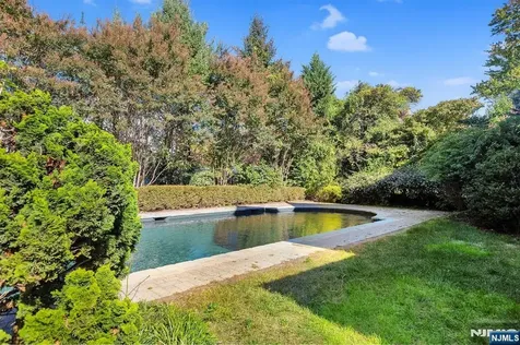 2 Russell Terrace Montclair NJ 07042