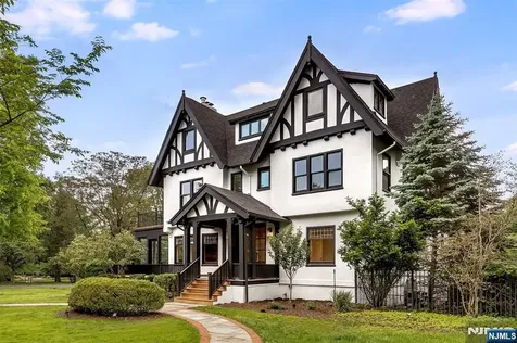 2 Russell Terrace Montclair NJ 07042