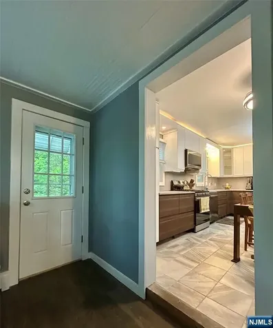 17 Highland Road Bloomingdale NJ 07403