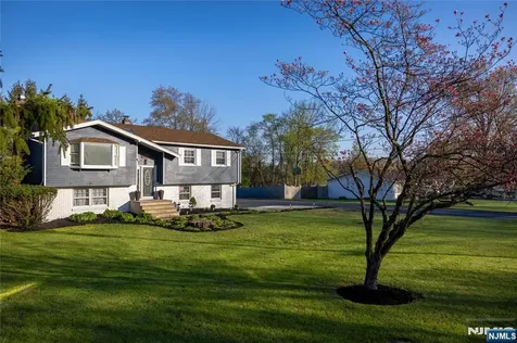 29 Lake Wallkill Road Vernon NJ 07461