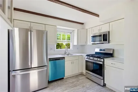 29 Lake Wallkill Road Vernon NJ 07461