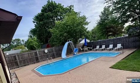 14 Berwick Way Piscataway NJ 08854