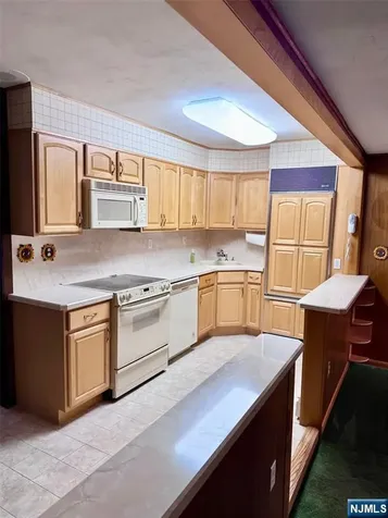 14 Berwick Way Piscataway NJ 08854