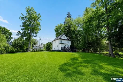 40 Grant Avenue Cresskill NJ 07626