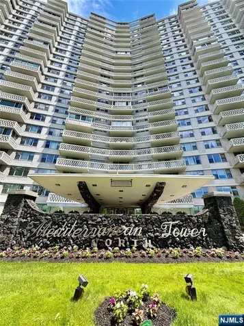 2100 Linwood Fort Lee NJ 07024