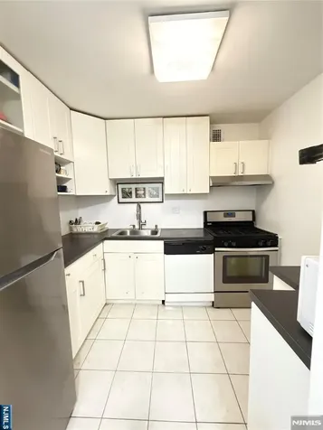 2100 Linwood Fort Lee NJ 07024