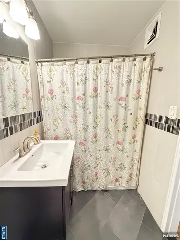 2100 Linwood Fort Lee NJ 07024
