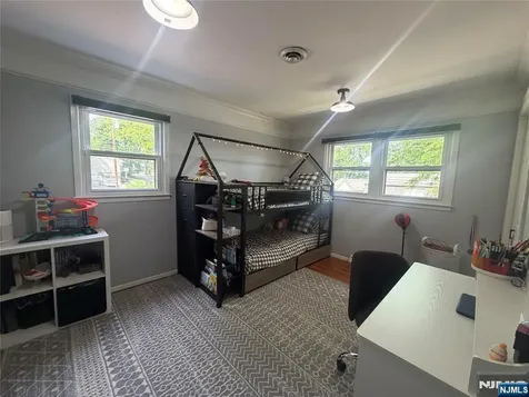 31 Clinton Lane Wayne NJ 07470