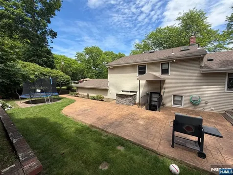 31 Clinton Lane Wayne NJ 07470