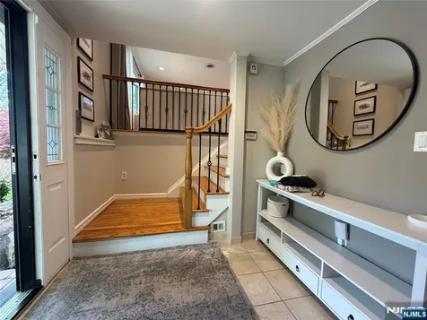 31 Clinton Lane Wayne NJ 07470