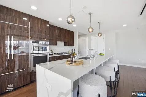 800 Ave At Port Imperial Boulevard Weehawken NJ 07086