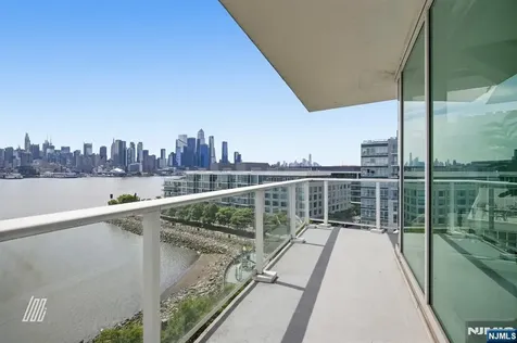 800 Ave At Port Imperial Boulevard Weehawken NJ 07086