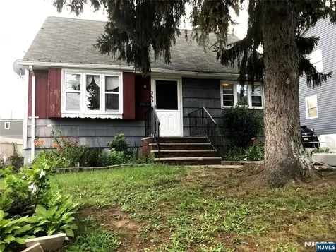 263 Richmond Avenue Paterson NJ 07502