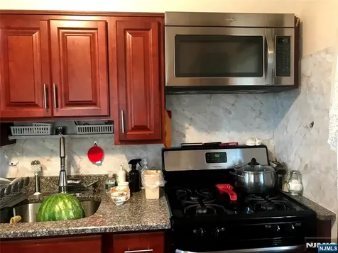 263 Richmond Avenue Paterson NJ 07502