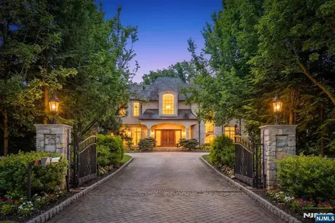 11 Elden Drive Saddle River NJ 07458