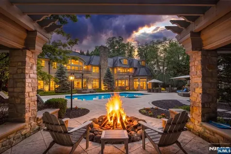 11 Elden Drive Saddle River NJ 07458