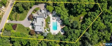 11 Elden Drive Saddle River NJ 07458