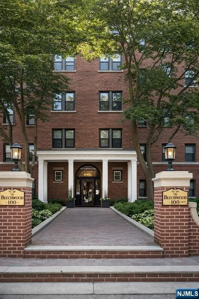 100 Prospect Avenue Hackensack NJ 07601