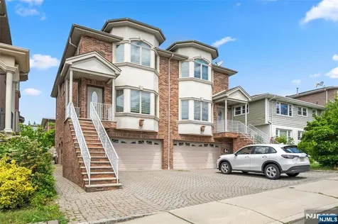 221B 4th Street Palisades Park NJ 07650