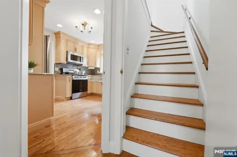 47 Victor Place Hawthorne NJ 07506
