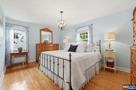 47 Victor Place Hawthorne NJ 07506