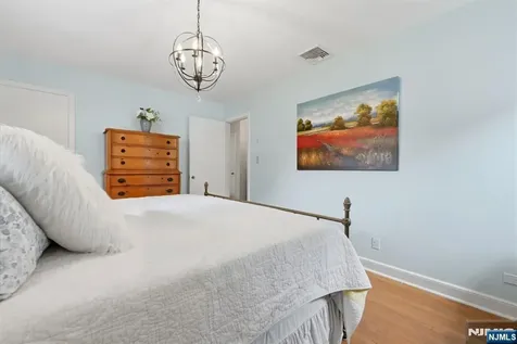47 Victor Place Hawthorne NJ 07506