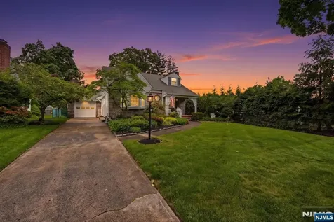 47 Victor Place Hawthorne NJ 07506