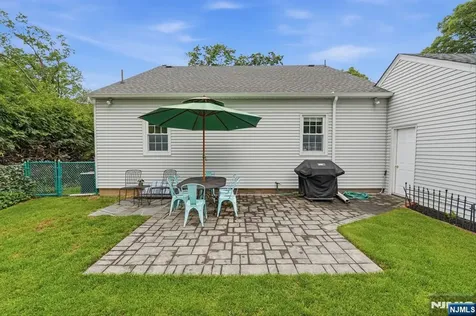 47 Victor Place Hawthorne NJ 07506
