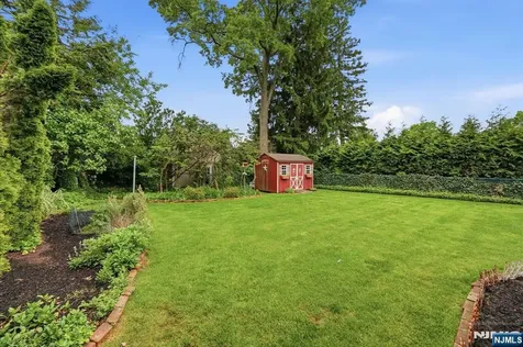 47 Victor Place Hawthorne NJ 07506