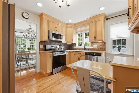 47 Victor Place Hawthorne NJ 07506