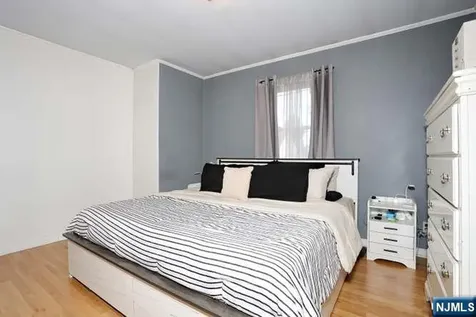 141 Graham Terrace Saddle Brook NJ 07663