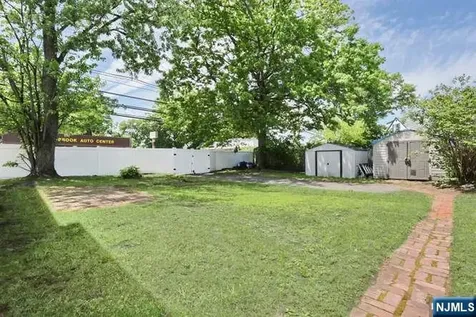 141 Graham Terrace Saddle Brook NJ 07663
