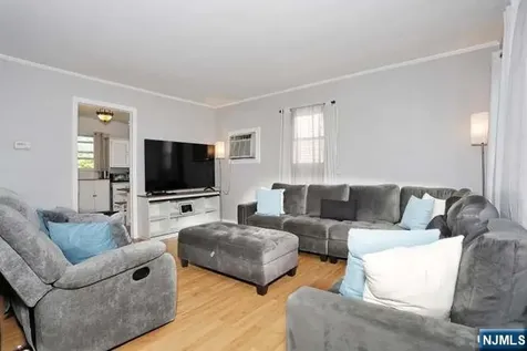 141 Graham Terrace Saddle Brook NJ 07663