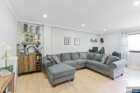 25 Grand Avenue Hackensack NJ 07601