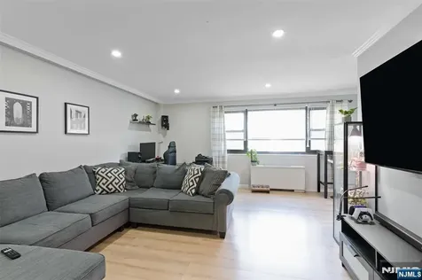 25 Grand Avenue Hackensack NJ 07601