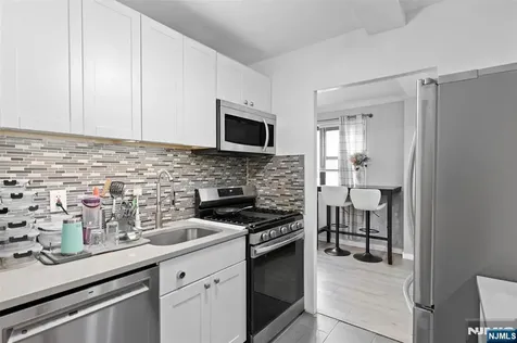 25 Grand Avenue Hackensack NJ 07601