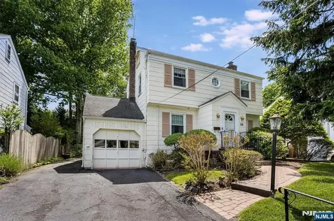 26 Crestview Hill Road Livingston NJ 07039