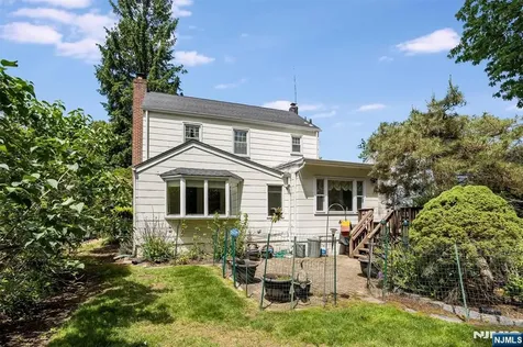 26 Crestview Hill Road Livingston NJ 07039