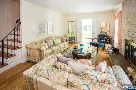 26 Crestview Hill Road Livingston NJ 07039