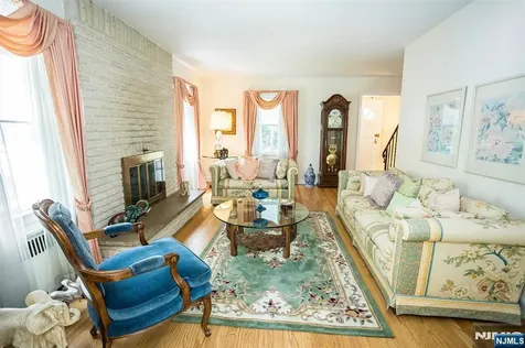 26 Crestview Hill Road Livingston NJ 07039
