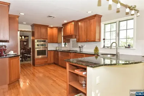3 Avon Place Woodcliff Lake NJ 07677