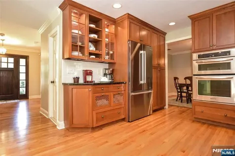 3 Avon Place Woodcliff Lake NJ 07677