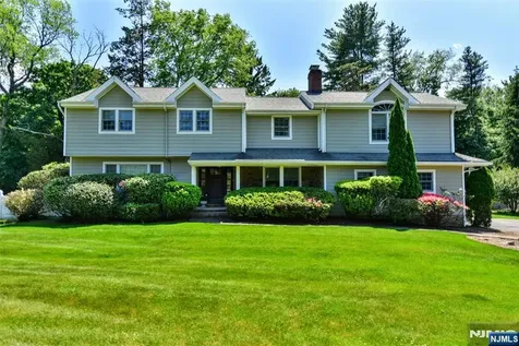 3 Avon Place Woodcliff Lake NJ 07677