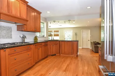 3 Avon Place Woodcliff Lake NJ 07677