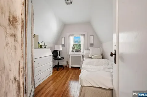 716 Colonial Road Franklin Lakes NJ 07417