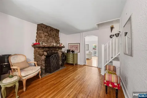 716 Colonial Road Franklin Lakes NJ 07417