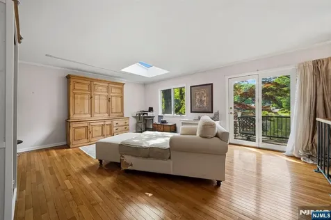 716 Colonial Road Franklin Lakes NJ 07417